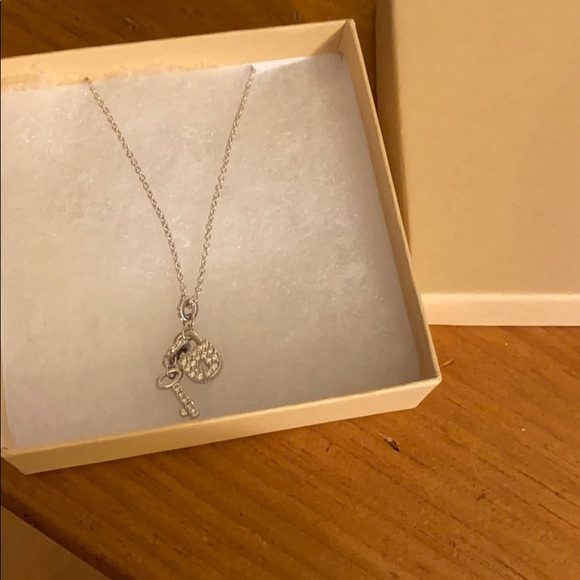 Swarovski crystal lock and key necklace - Picture 6 of 6